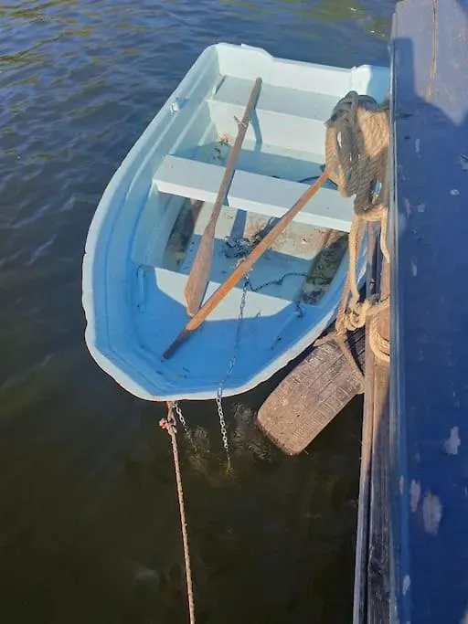 Mitten Im Wasser - Romantische Erholung In Berlin Tekne